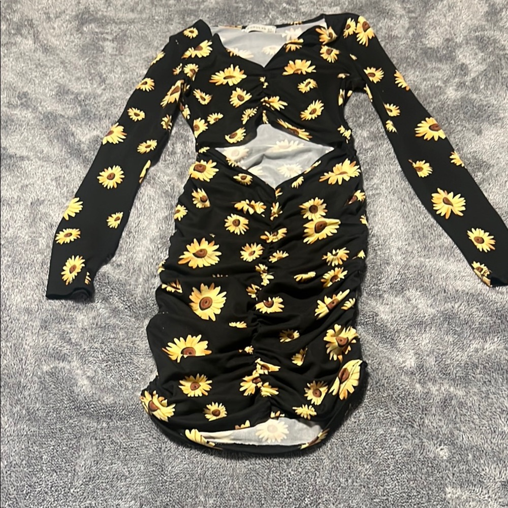 Black and Yellow V-Neck Ruched Bodycon Dress Long Sleeve